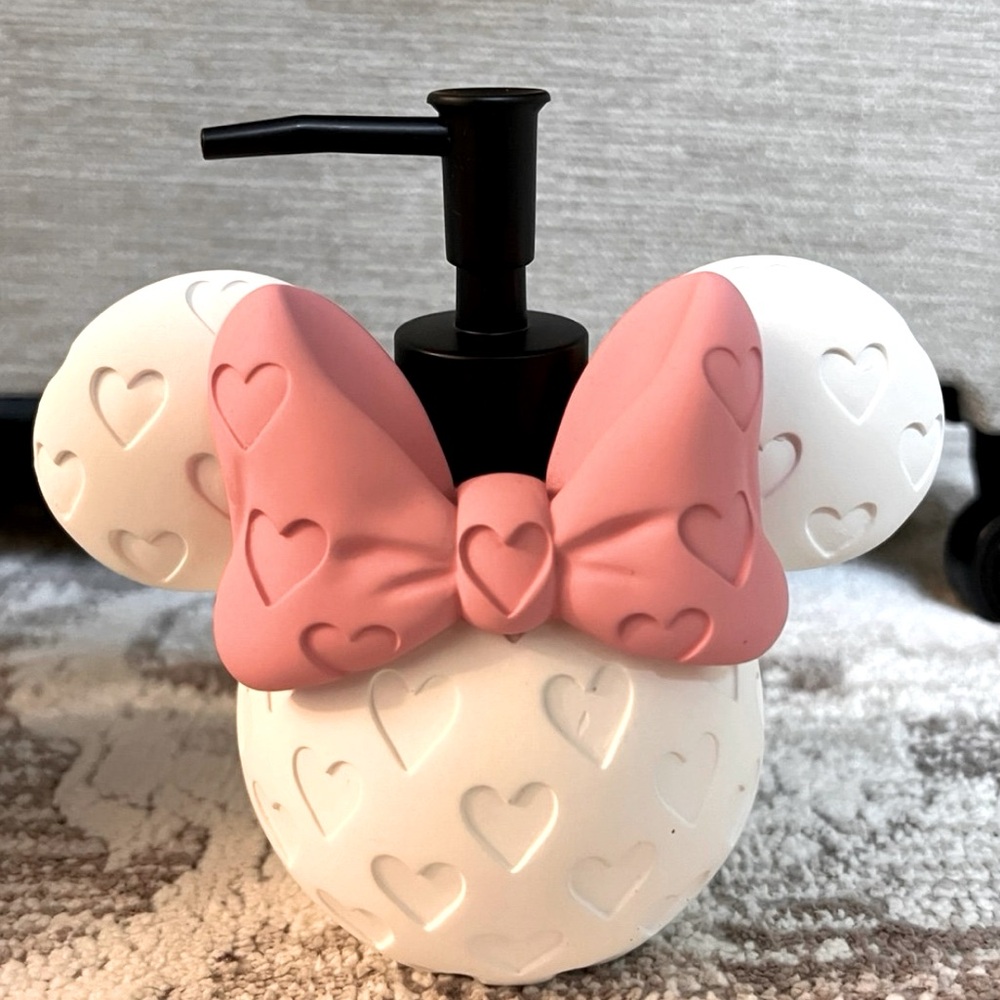 Minnie Mouse soap dispenser
